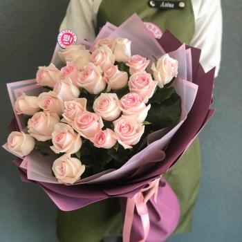 Бело-розовые розы 60 см (Россия) №: 24408